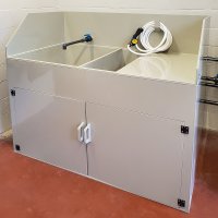 Poste de lavage d'outillage et de peinture